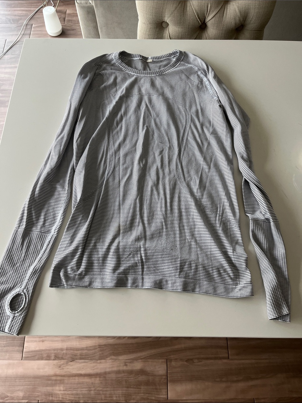 Lululemon Swiftly Tech Long Sleeve Crew Neck Thin Stripe - Gray